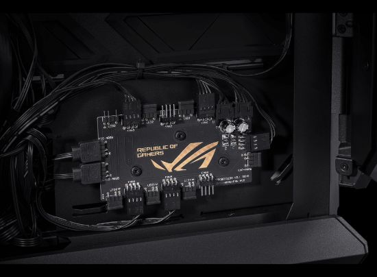 ASUS ROG HYPERION GR701 KASA resmi