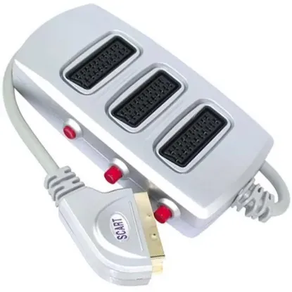 Scart Dağıtıcı 3 lü Silver Butonlu resmi