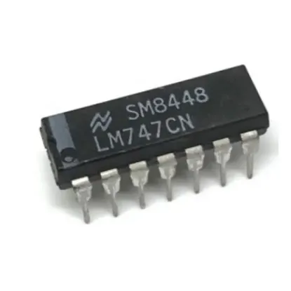 LM 747 CN resmi