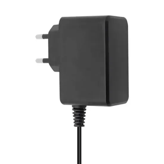 Weko 5 Volt 2 Amper 10 Watt Plastik Kasa Priz Tipi Adaptör (5.5x2.5 Uçlu) resmi