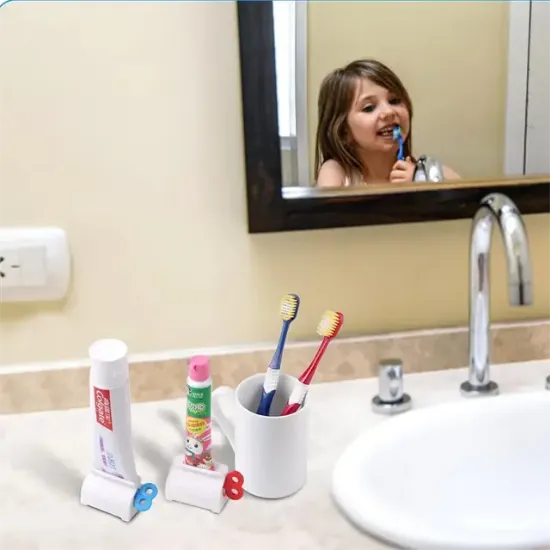 Sunup SN-28777 Pratik Çevirmeli Diş Macunu Sıkma Aparatı resmi