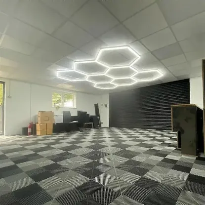 Ledx AL-RW7226 Altıgen Petek 240W Beyaz Led Armatür Garaj Dekoratif Aydınlatma resmi