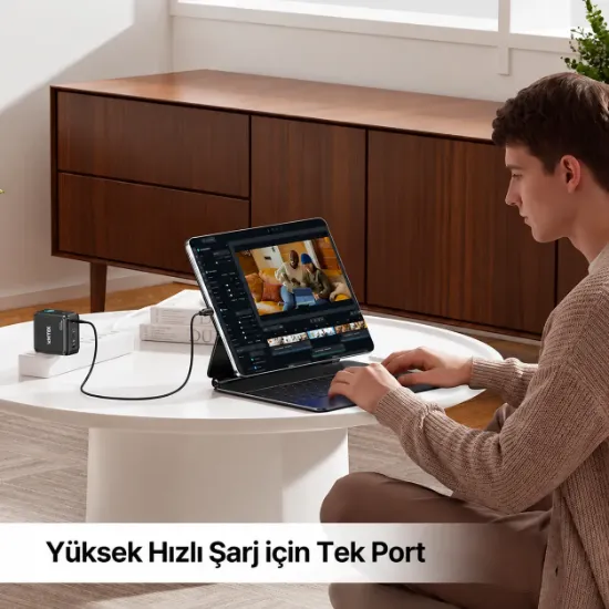 UNITEK REXO 100W 4 PORTLU AKILLI EKRANLI GAN SARJ CİHAZI (P1132ABK01-EU) resmi
